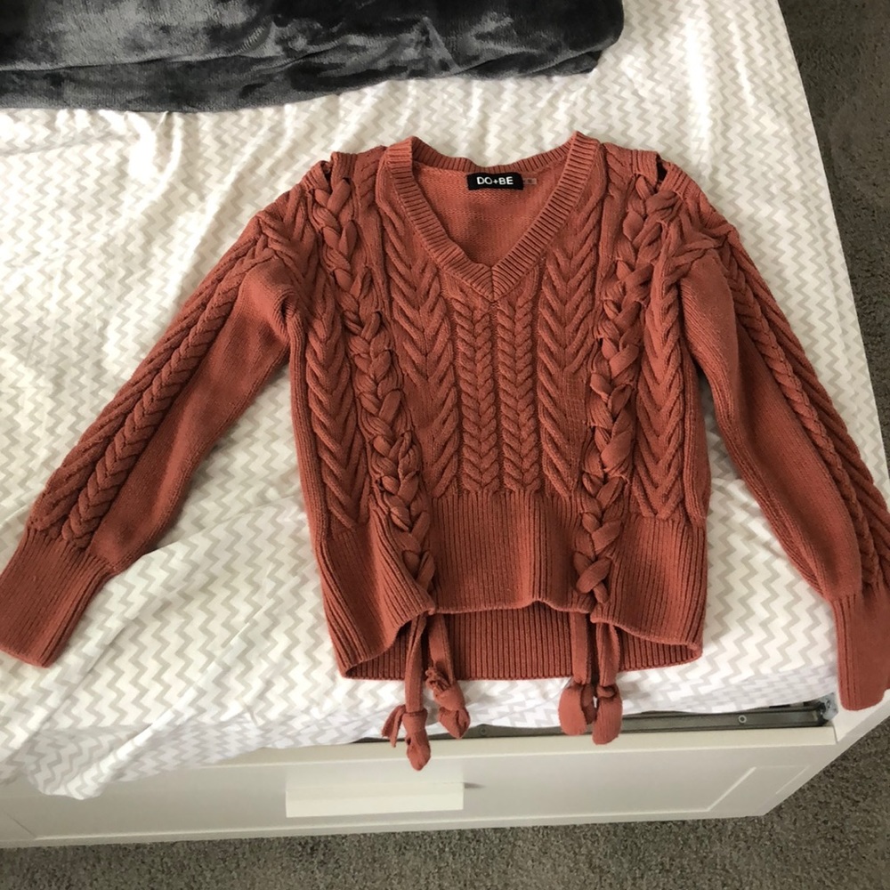 Cute sweater!!